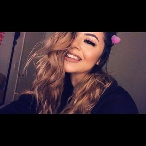 Meet your Posher, Yocelyn